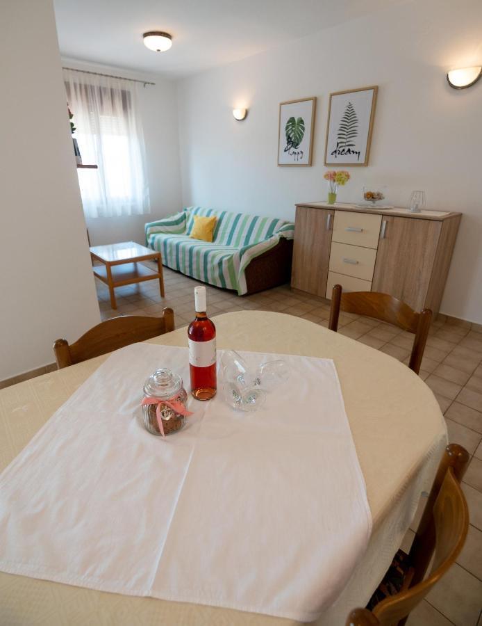 Apartments Dokovic Barbat na Rabu المظهر الخارجي الصورة