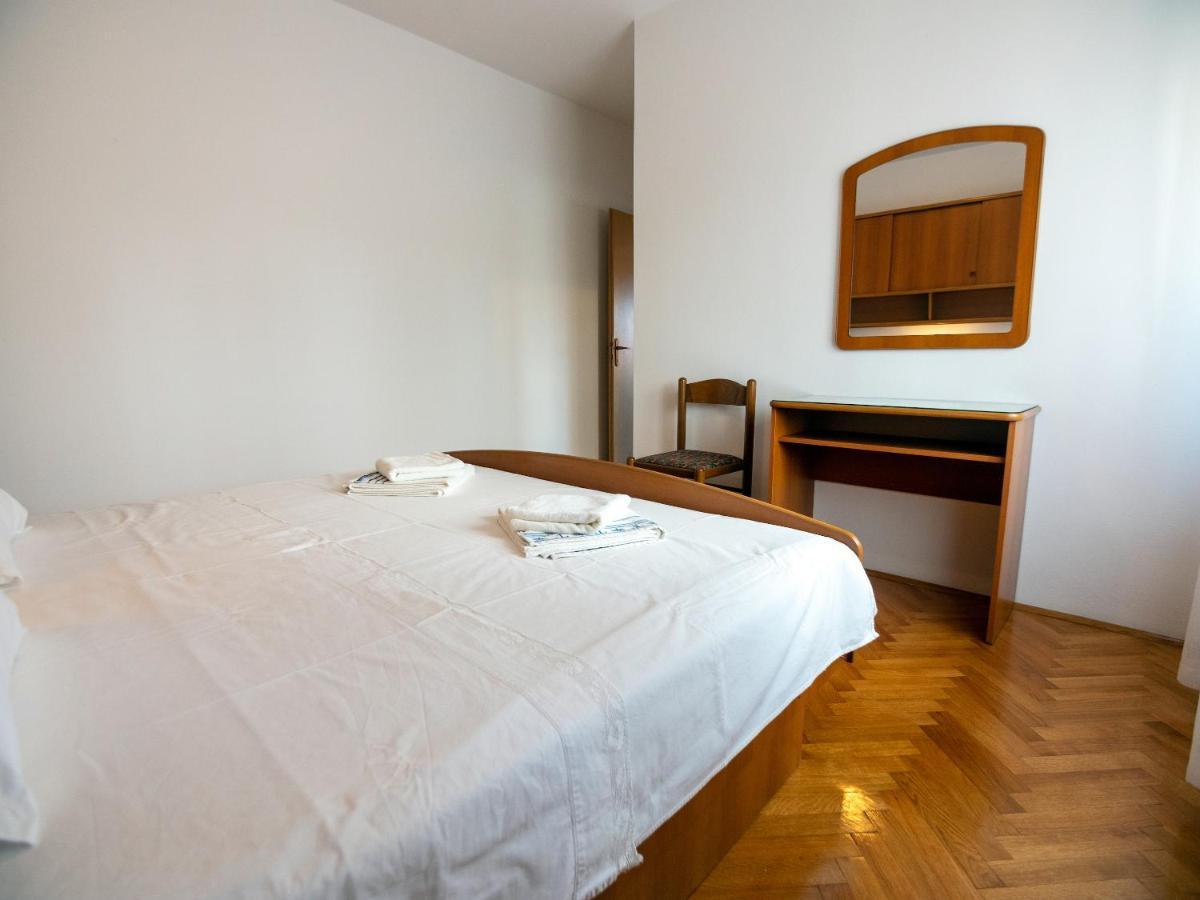 Apartments Dokovic Barbat na Rabu المظهر الخارجي الصورة