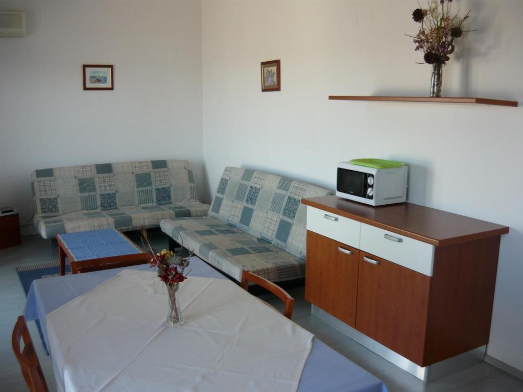 Apartments Dokovic Barbat na Rabu الغرفة الصورة